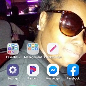 Meet your Posher, Alicia